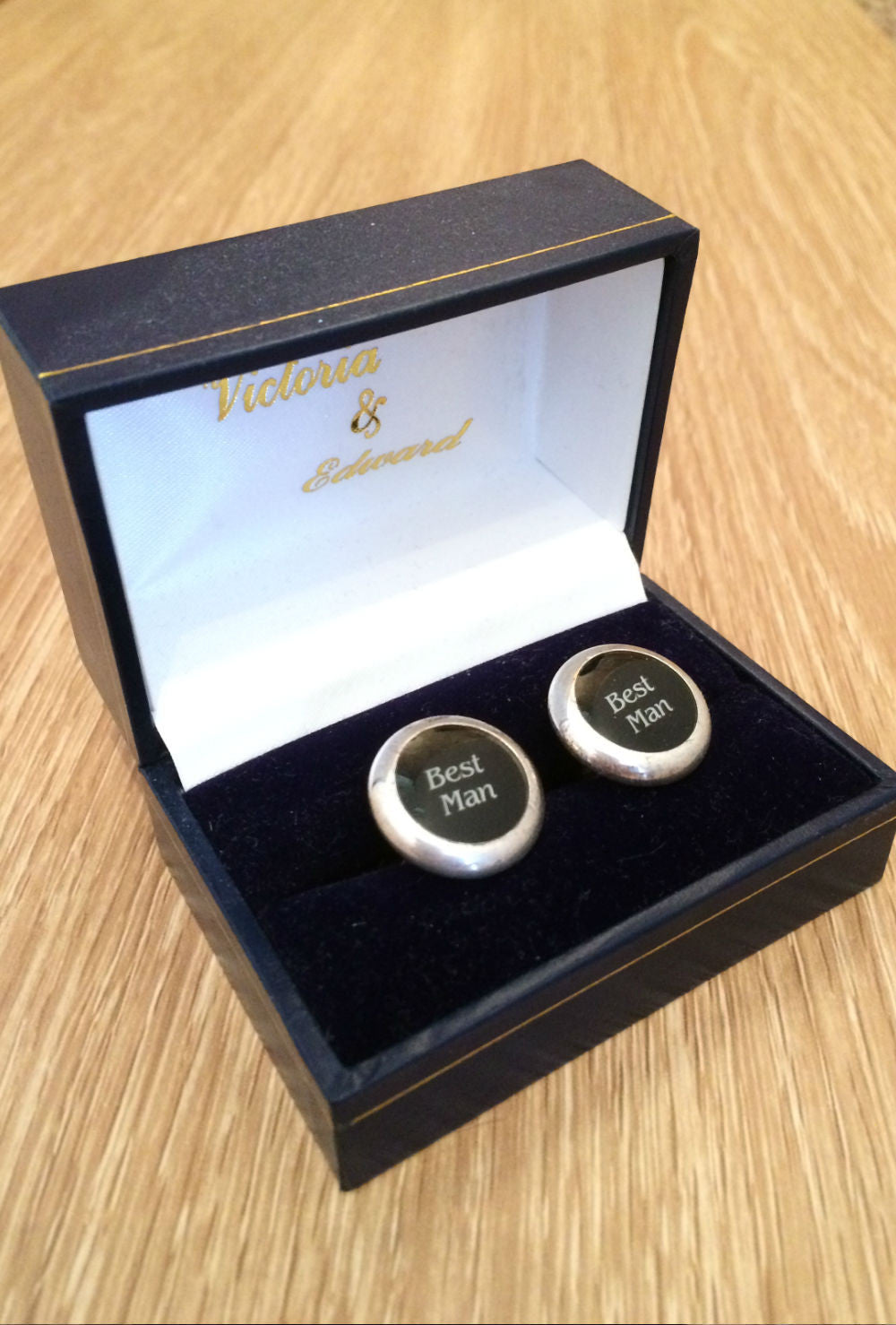Novelty cufflinks