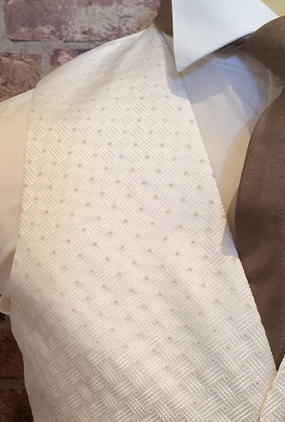 Ivory Ritz with Taupe Tie